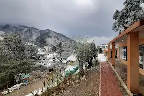 JF&R || hotel in Pangot