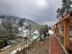 JF&R || hotel in Pangot