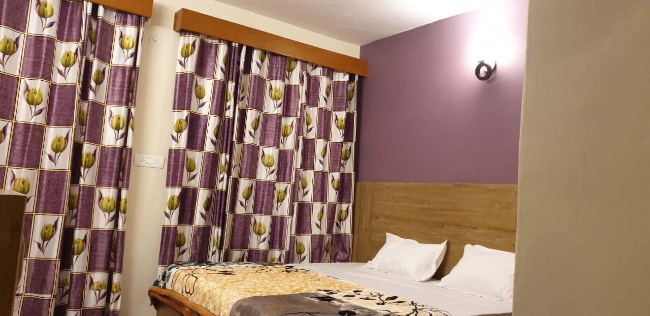 Prabha Heaven's || Cottage's in Nainital Aayarpatta