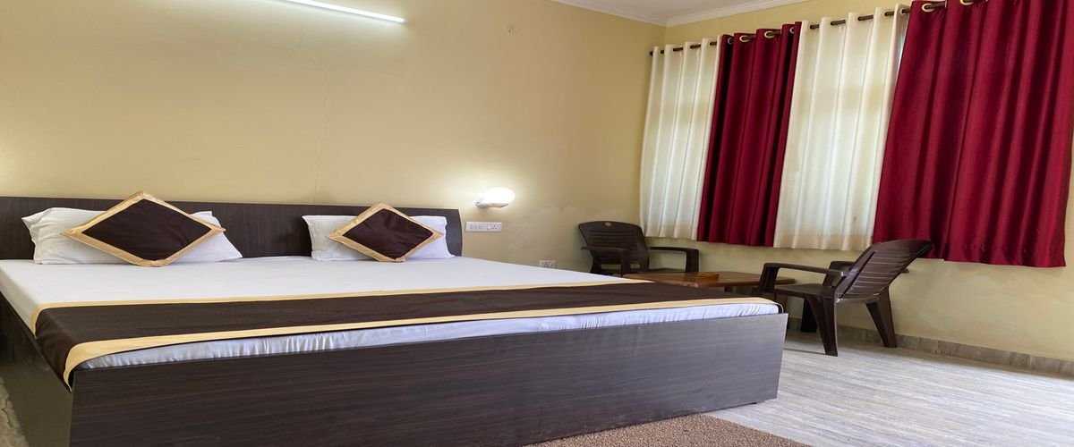 Himani Resort in Pangot || Nainital