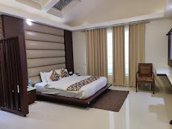 Maulik Mansion Resort  in Jim Corbett ramnagar