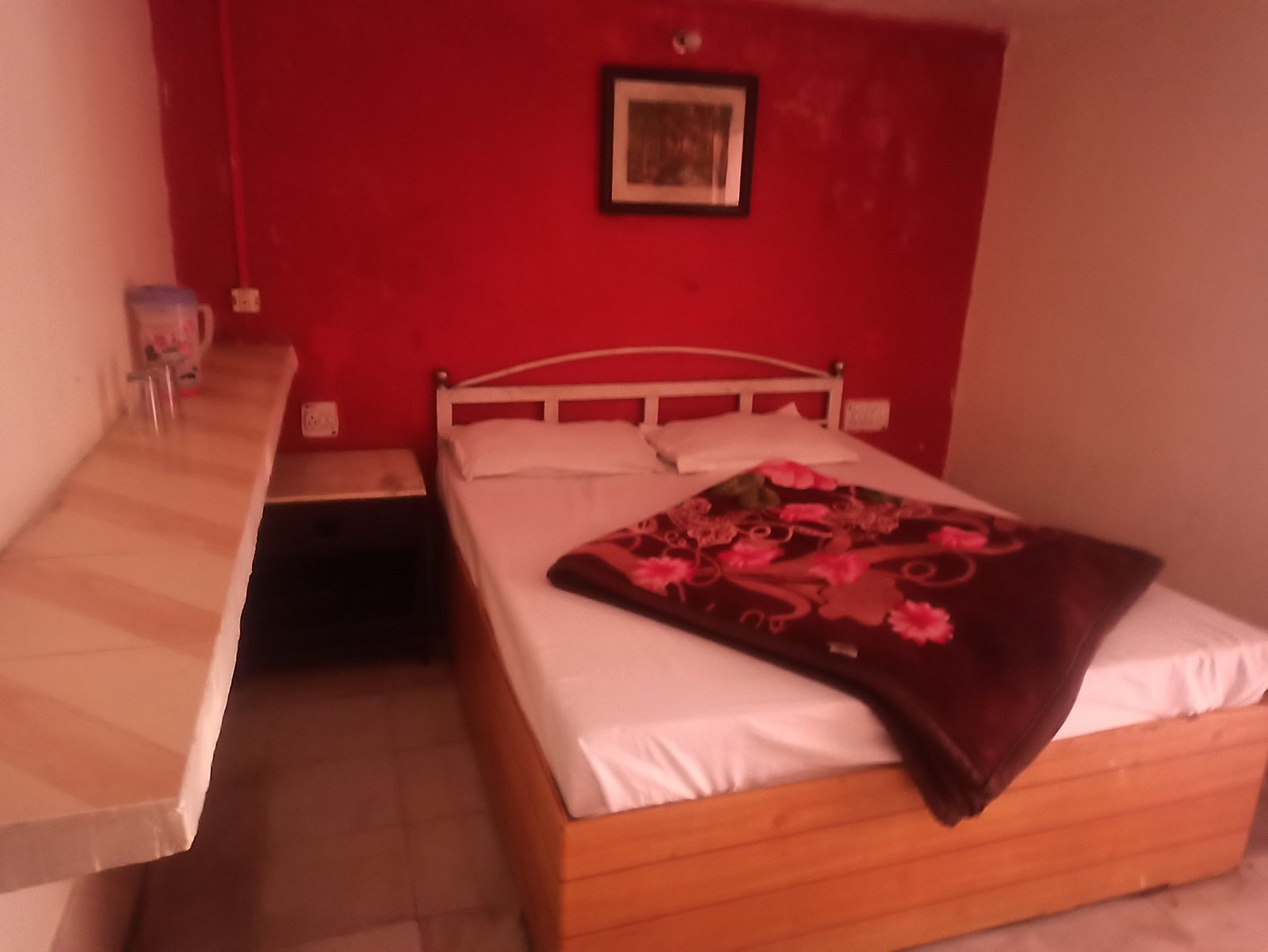 Avon 50 Meter to mall road