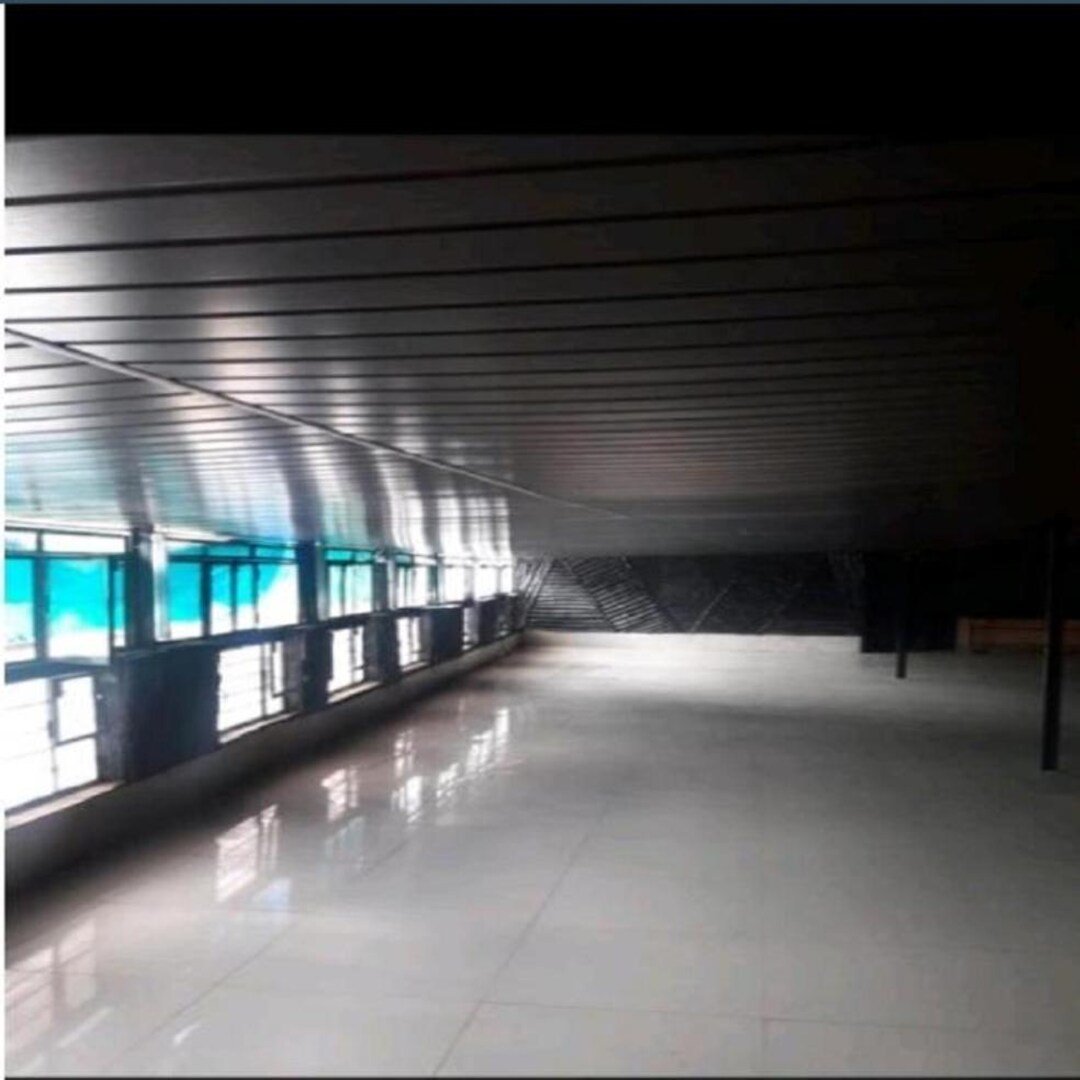 Avon 50 Meter to mall road