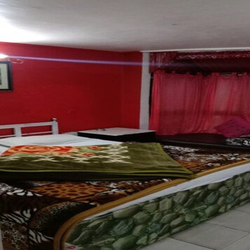 Avon 50 Meter to mall road