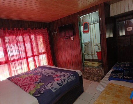 Avon 50 Meter to mall road